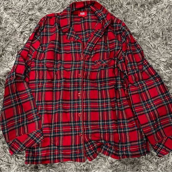 Plaid women’s pajamas - Picture 3 of 3